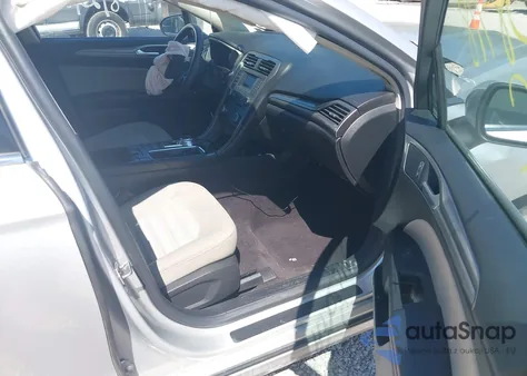 2017 Ford Fusion S из США, поврежденный, VIN 3FA6P0G76HR126258